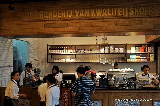 Warung Koffie Batavia di Tanah Deli (#1)