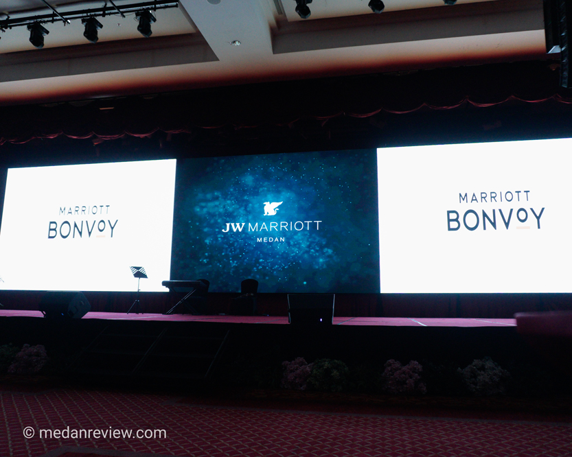 Photo #4 : Ballroom JW Marriott Hotel Medan Dilengkapi LED Screen 18 Meter