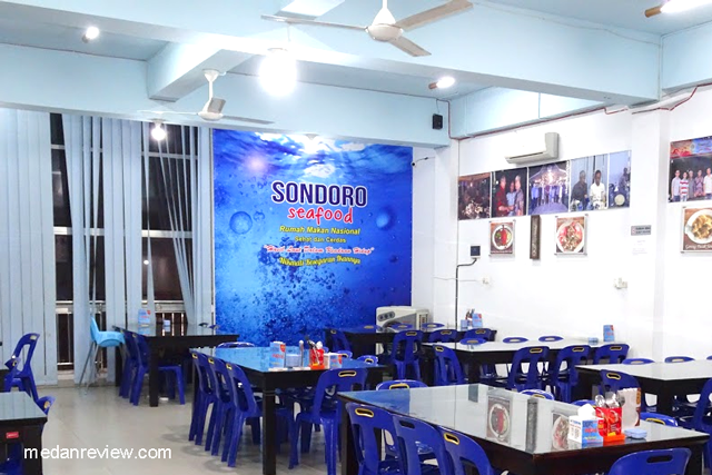 Lantai 2 Sondoro Seafood Jati Junction Medan
