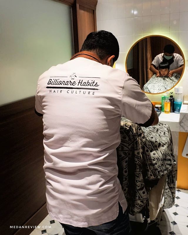 Billionaire Habits - Luxury Barbershop Pertama di Kota Medan (#7)