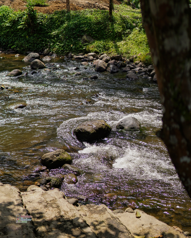 Aliran Sungai di Juma Lau
