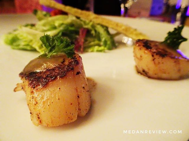 Caesar Salad and Grilled Scallops