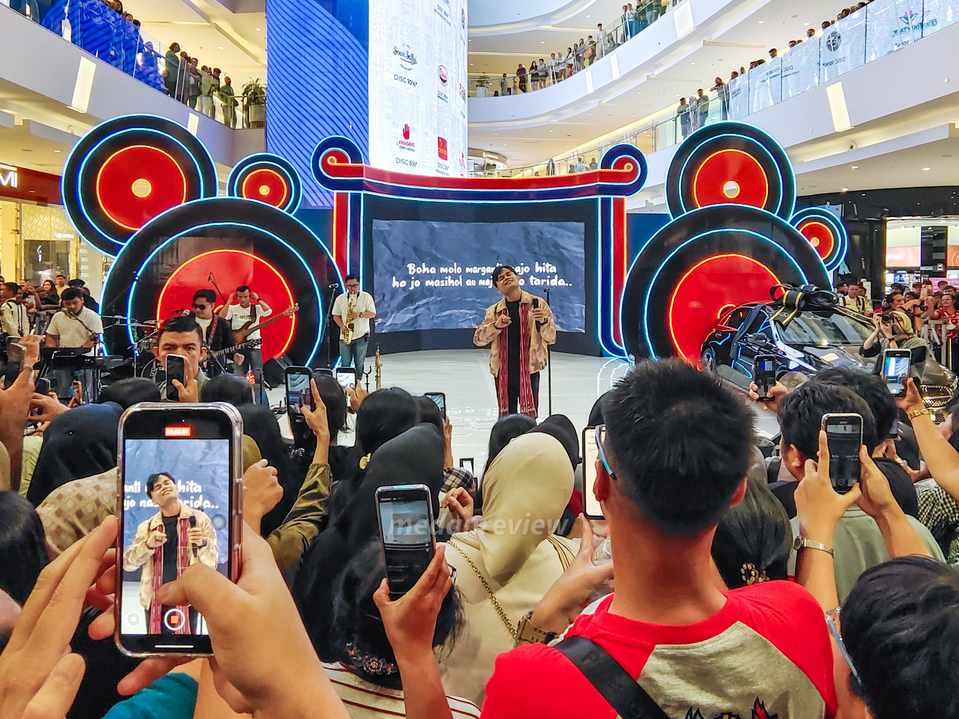 Live Music Spesial dari Osen Hutasoit