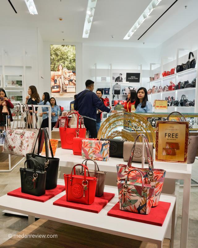 GUESS Accessories Centre Point Mall Perkenalkan Koleksi Handbag Baru Menyambut Chinese New Year 2020
