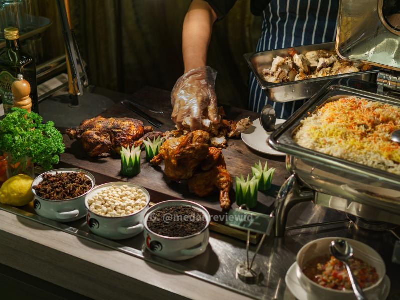Bukber Medan 2026 Terbaik! Buffet Ramadhan Nostalgia 90 di Four Points by Sheraton Medan