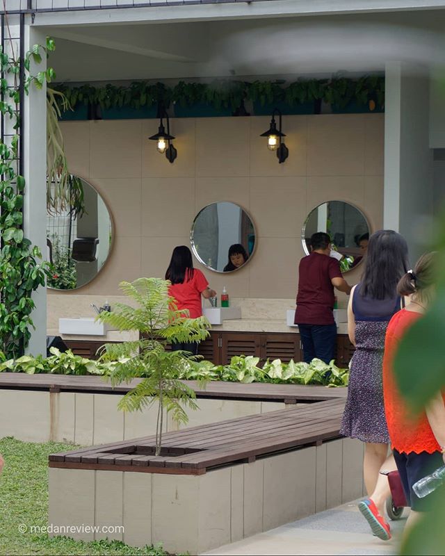 Restoran Kembang - Kuliner Nusantara di Pintu Masuk Kota Medan (#8)
