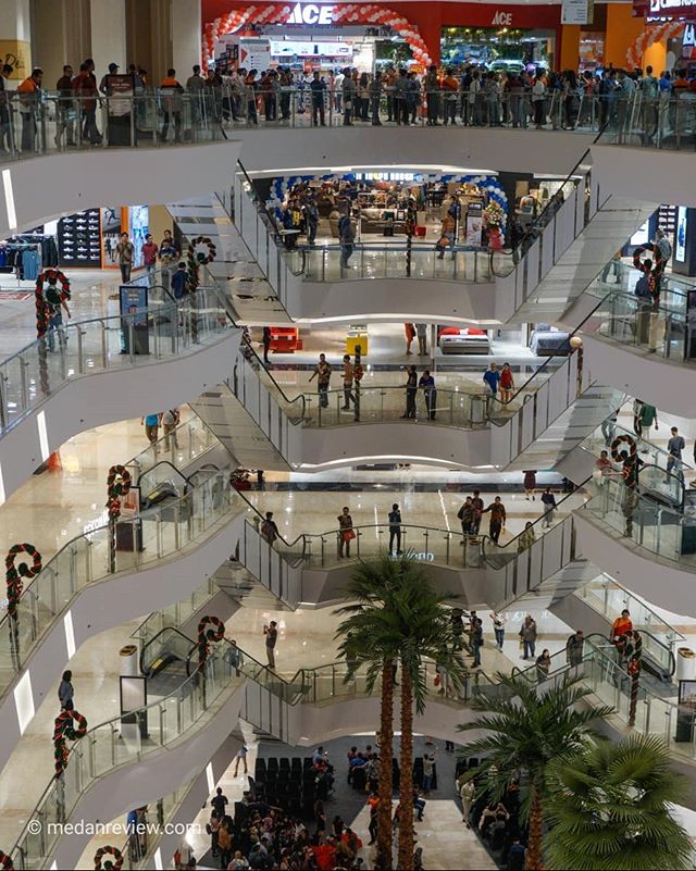 Photo #6 : Delipark Mall Podomoro City Medan Berkonsep Luxurious Sebagai Ikon Baru Kota Medan