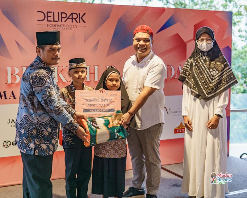 Delipark Mall Berbagi Berkah Ramadan Bersama Panti Asuhan Yas Al-Washliyah Gedung Johor Kota Medan