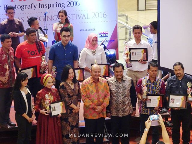 Malam Penganugerahan Medan Most Inspiring Awards (MMIA) Kover Magazine 2016