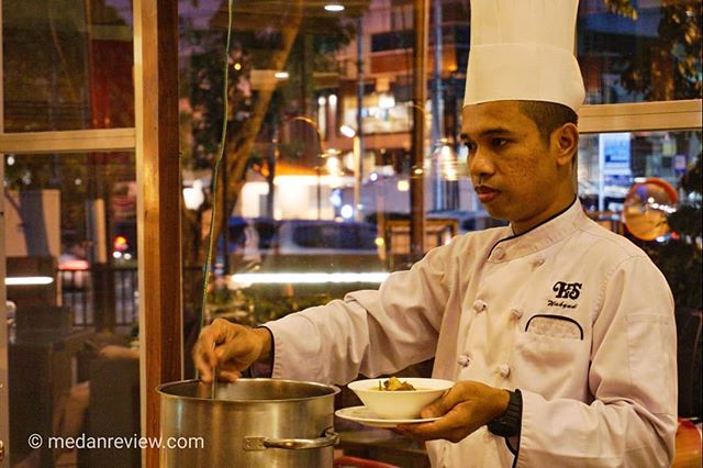 Photo #5 : Kuliner Wong Kito - Palembang Hadir di Kafe Ulos Santika Medan Selama Bulan November