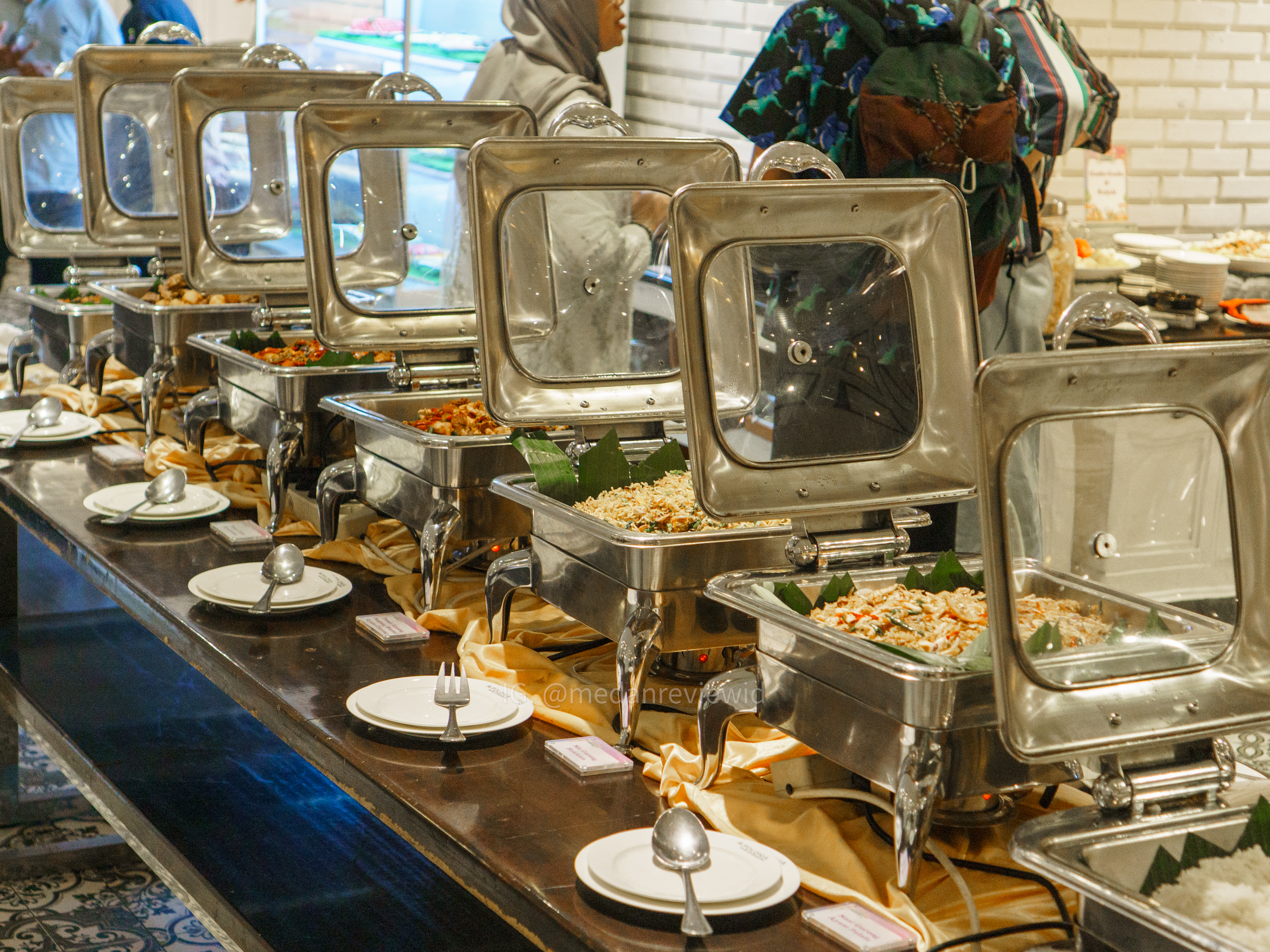 Buka Puasa Medan 2026: Buffet Teras Ramadan Le Polonia Hotel & Convention dengan THR Voucher Kamar Setiap Hari