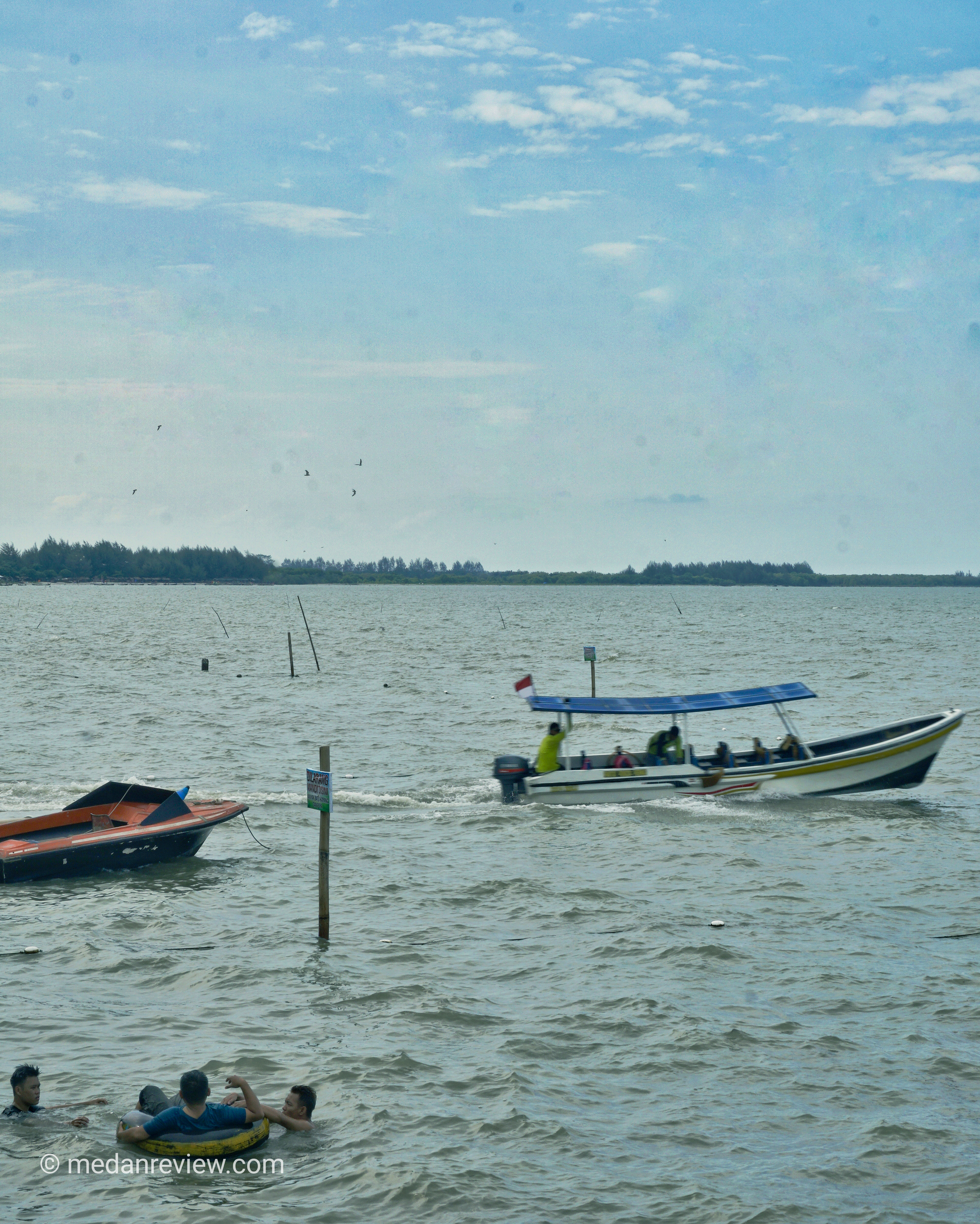 Photo #8 : Suasana Imlek di Pantai Pondok Permai