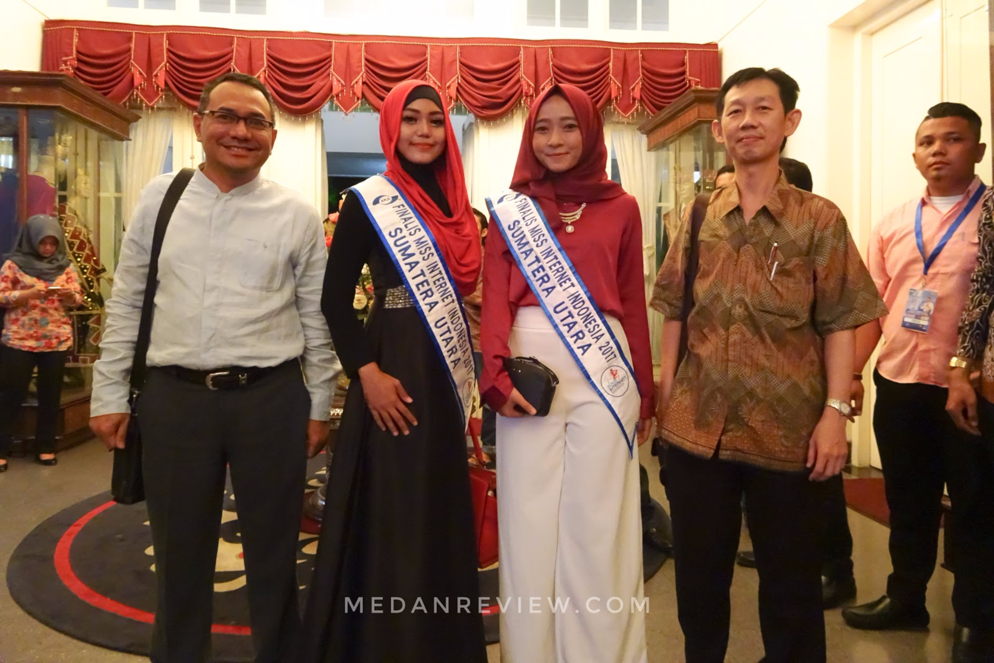Finalis Miss Internet Sumatera Utara Hadir Sebagai Tamu Undangan