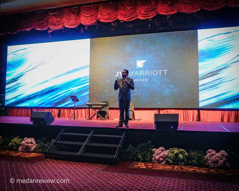 Photo #2 : Ballroom JW Marriott Hotel Medan Dilengkapi LED Screen 18 Meter