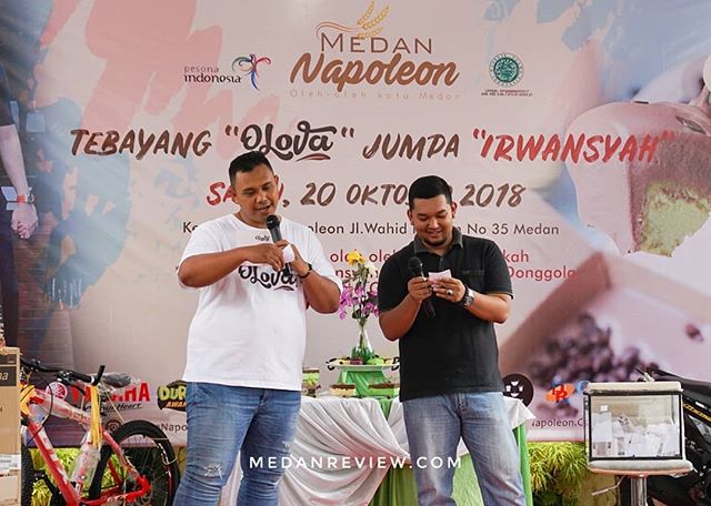 Bagi-Bagi Hadiah Di Ulang Tahun Ke-2 Medan Napoleon