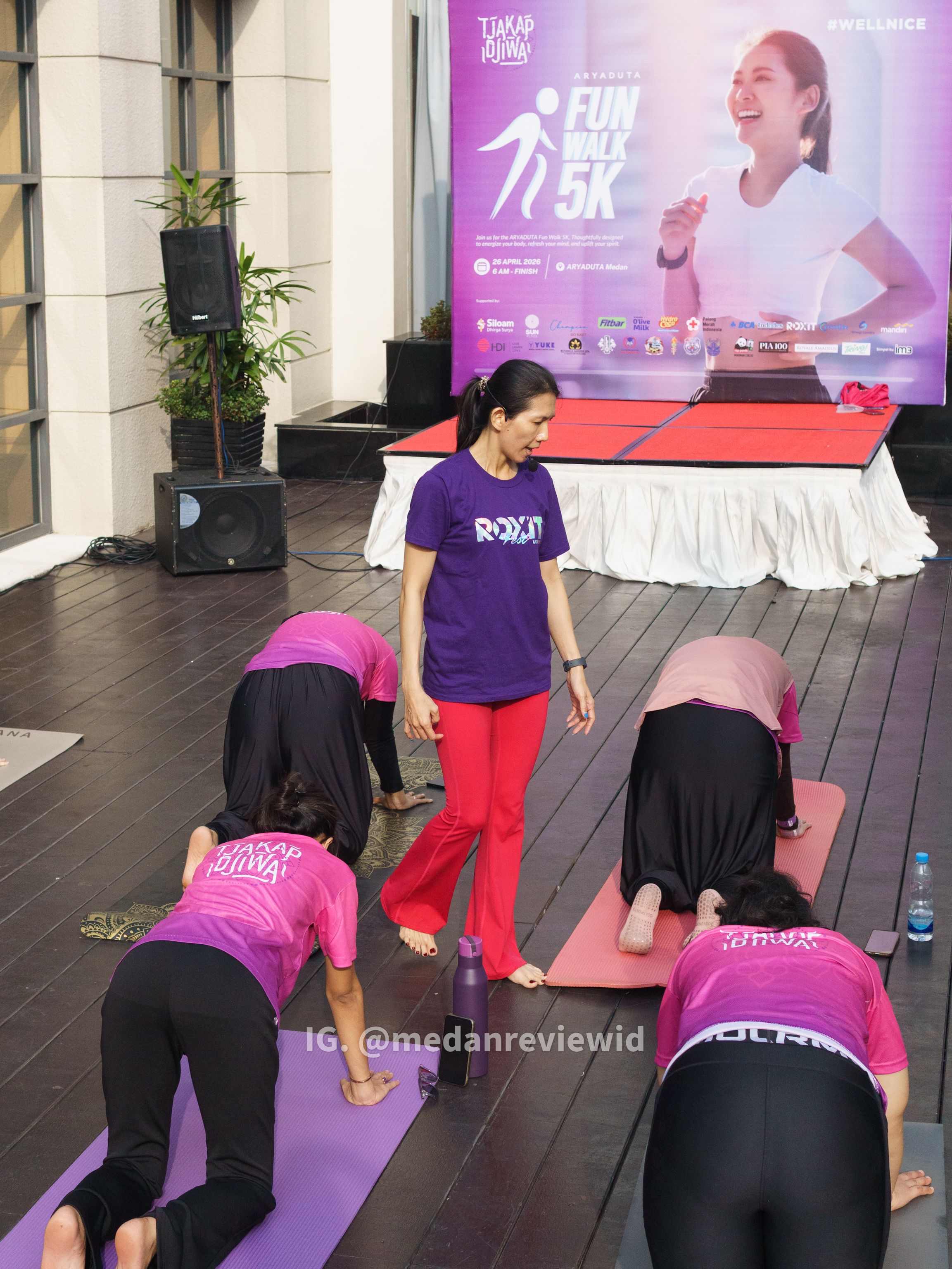 Yoga di ARYADUTA FUN WALK 5K Medan 2026